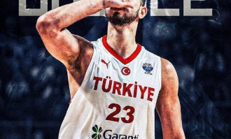 申京19+12+10率队进4强 欧洲杯最年轻三双先生