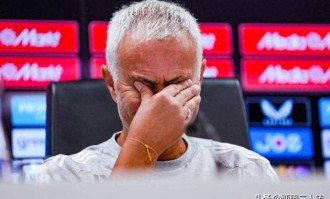 费内巴切背叛穆里尼奥？将其解雇后，俱乐部迅速引进4名球员