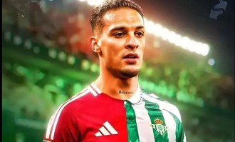 1亿水货觉醒！安东尼自降30%薪水也要逃离曼联 真爱竟是这西甲队？红魔球迷集体破防了！