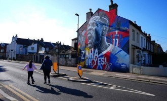 欧协联-水晶宫5-0费德列斯达：踢这个杯，老鹰很伤悲|前瞻