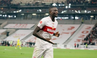 放弃亿元巨星！皇马突袭德甲中场，23岁施蒂勒接棒克罗斯