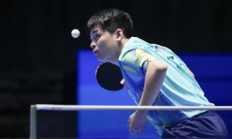 体坛联播｜热刺1比3水晶宫遭遇五连败，郭艾伦前叉韧带断裂